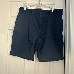 Izod navy shorts